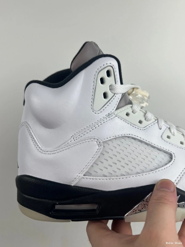 Bmlin Shoes JORDAN BLACK' AIR 'WHITE RETRO DD0587-110 5 0710